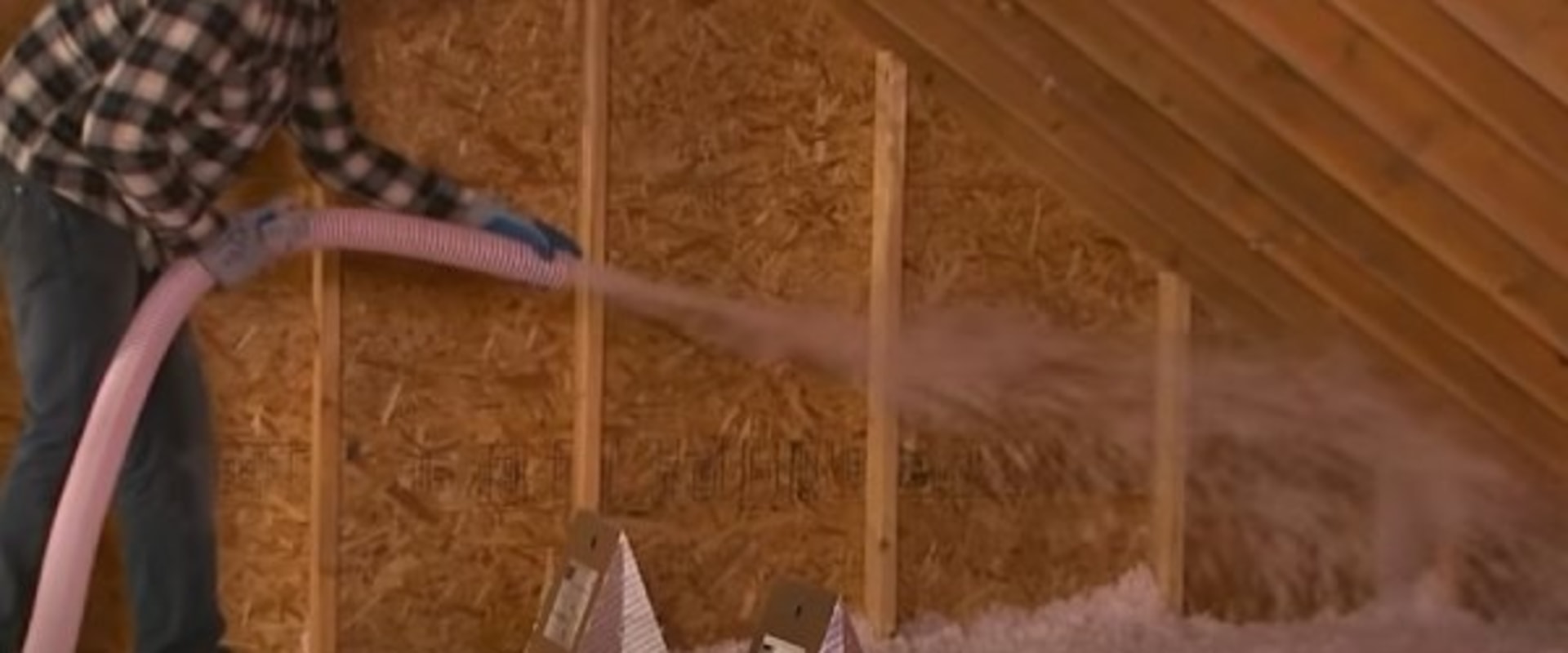 Why Smart Indianapolis Homeowners Are Rethinking Insulation Before Peak Season